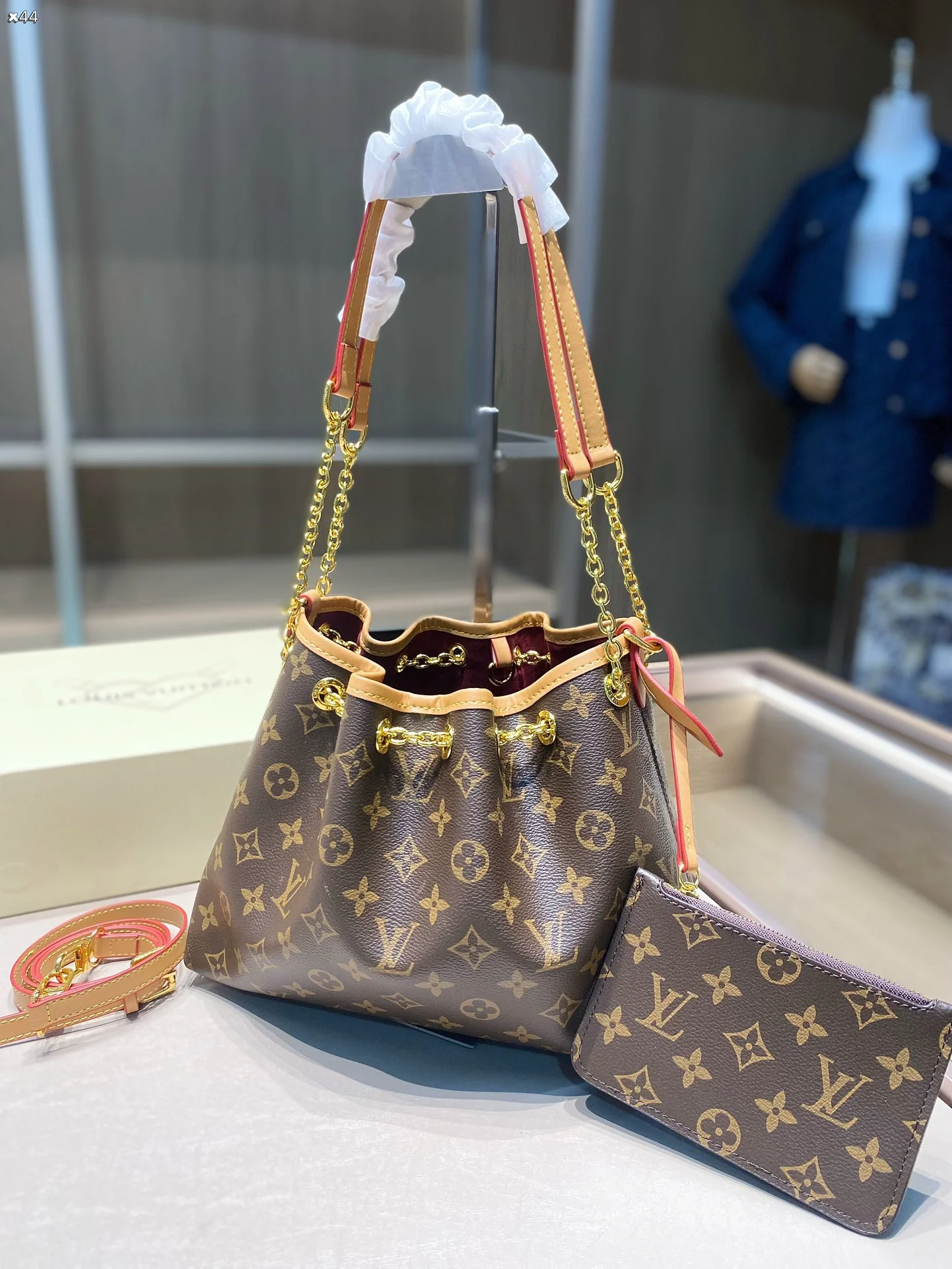 LV-XB-summerBundle-56566-$59-001